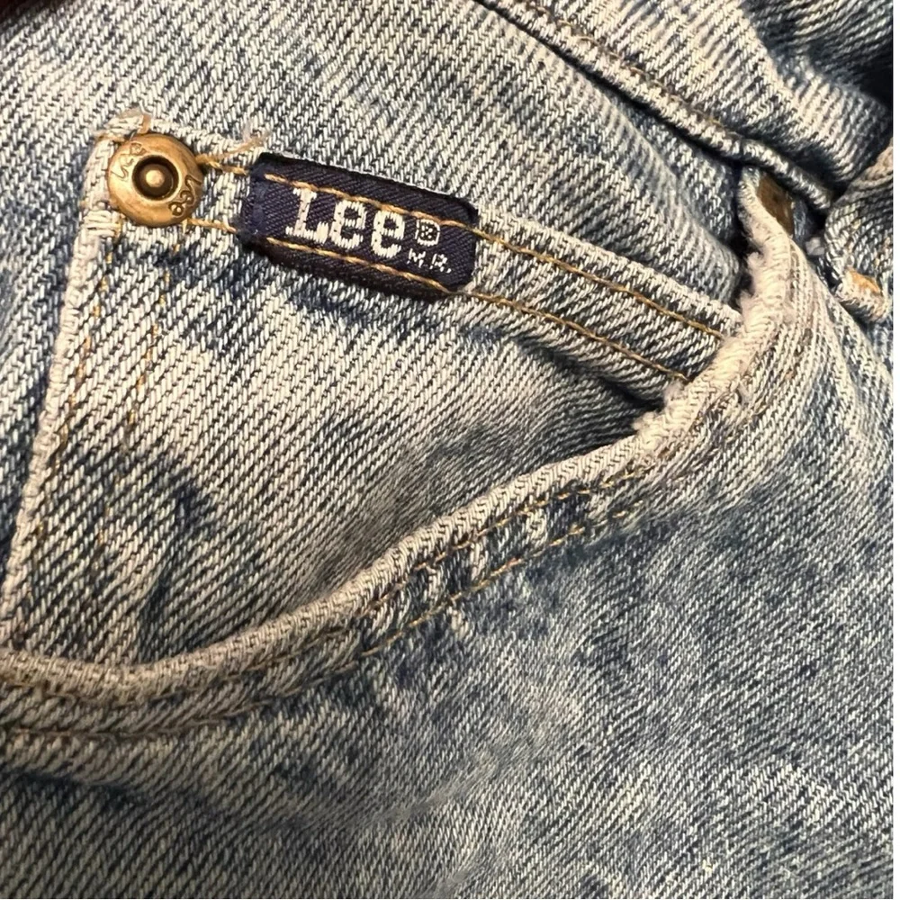 Vintage Lee High Waist Cut Off Jean Denim Shorts - Picture 4 of 6